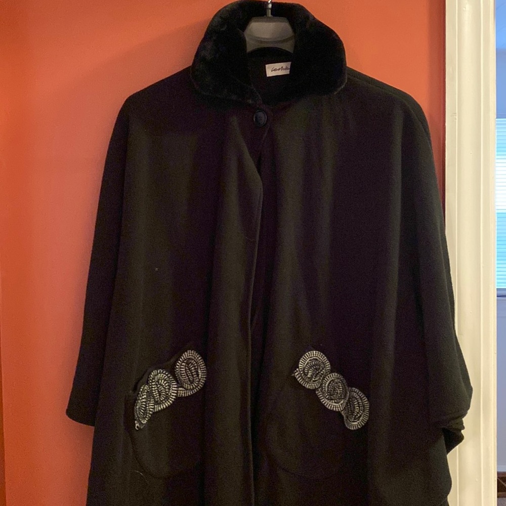 Le Moda black Shawl with flowers on pockets.